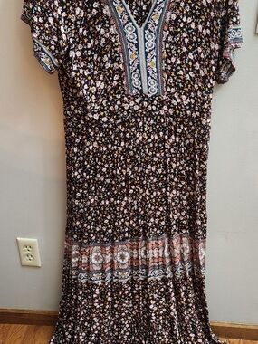 Knox Rose size LARGE Short Sleeve Floral Boho Maxi Dress